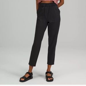 lululemon on the move relaxed pant